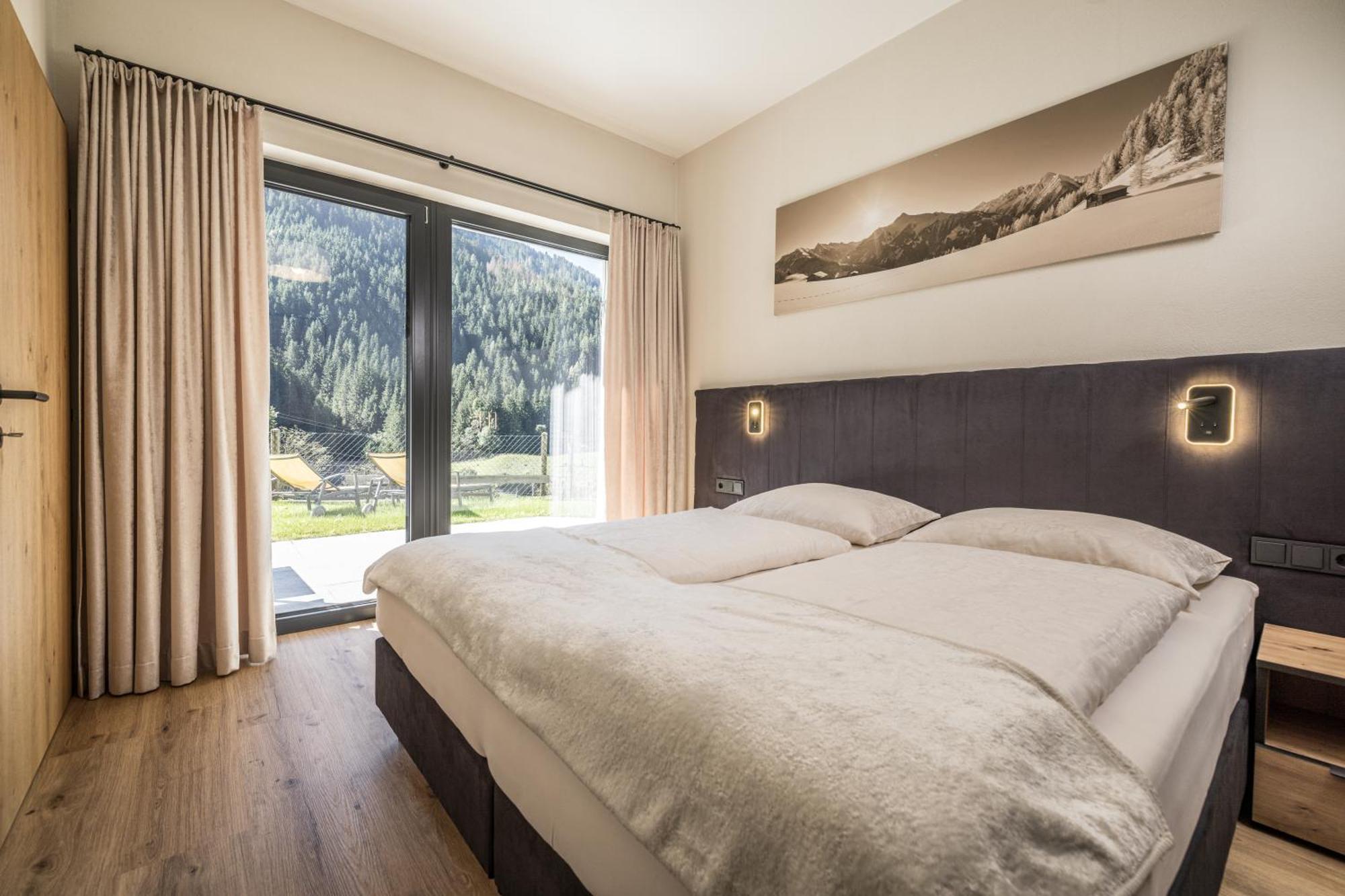 Natur Zeit - Alpine Garden Apartments Mayrhofen Exteriör bild