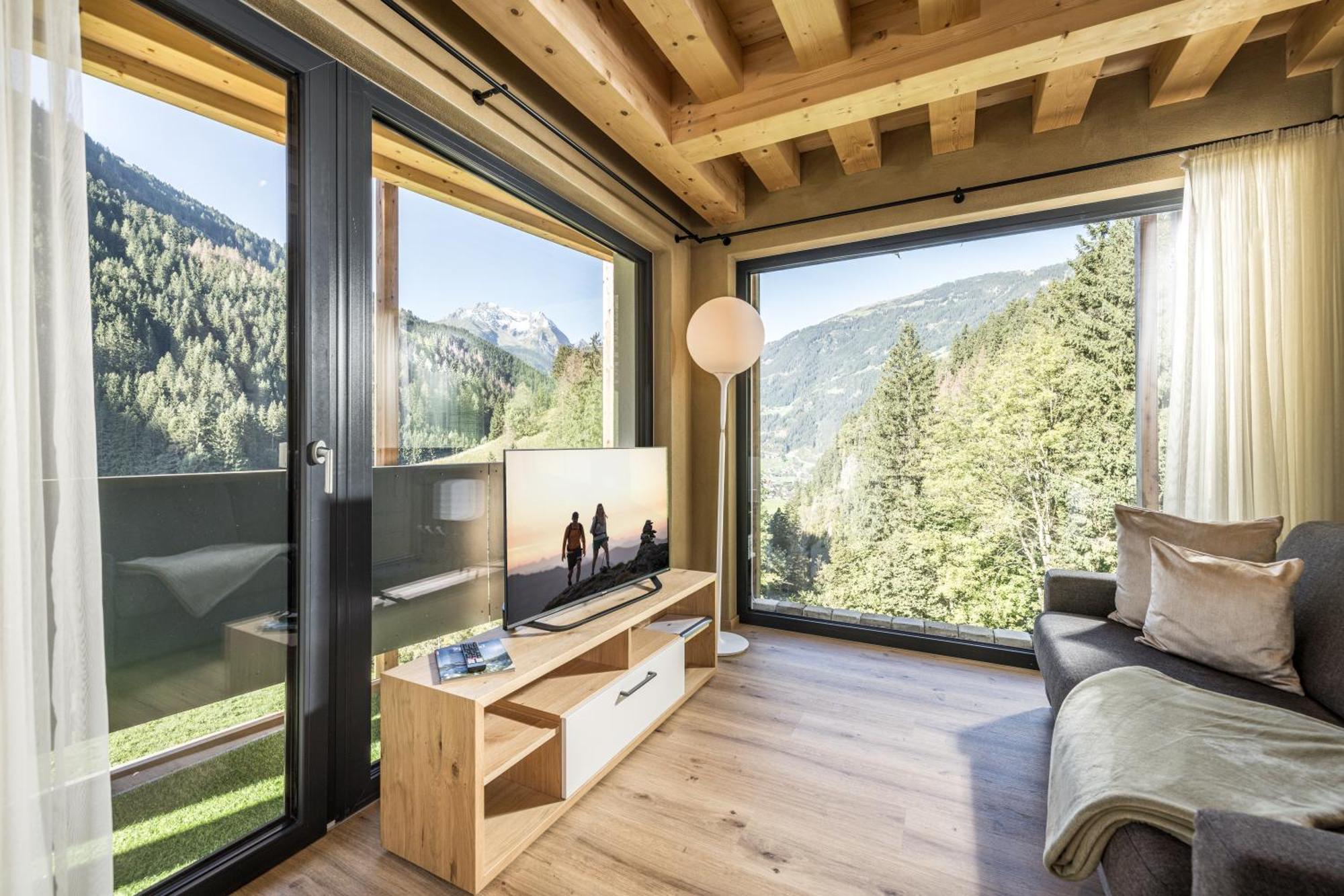 Natur Zeit - Alpine Garden Apartments Mayrhofen Exteriör bild